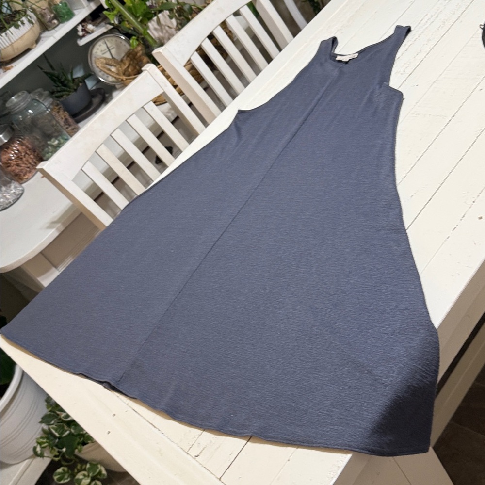 Wilfred Free Aritzia cornflower Blue sleeveless Dress Small rayon blend
